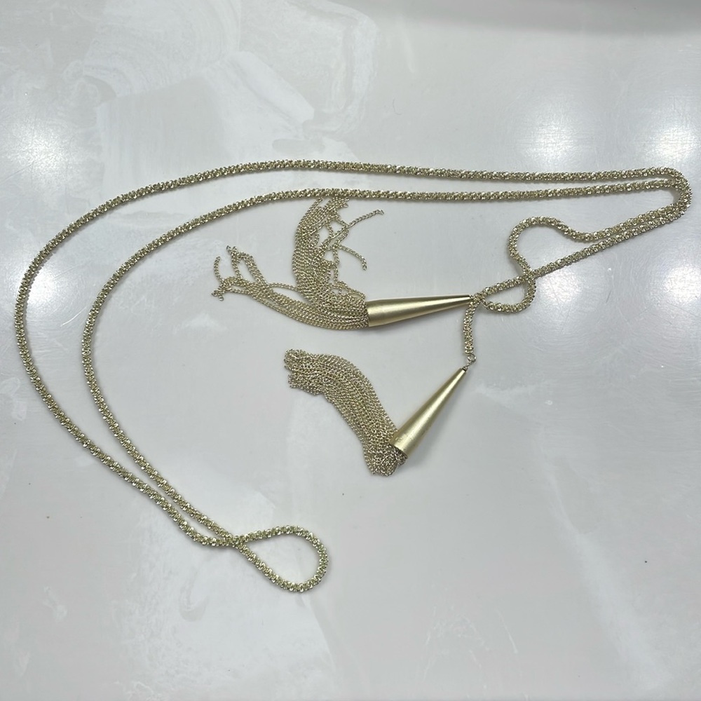 Kendra Scott Necklace